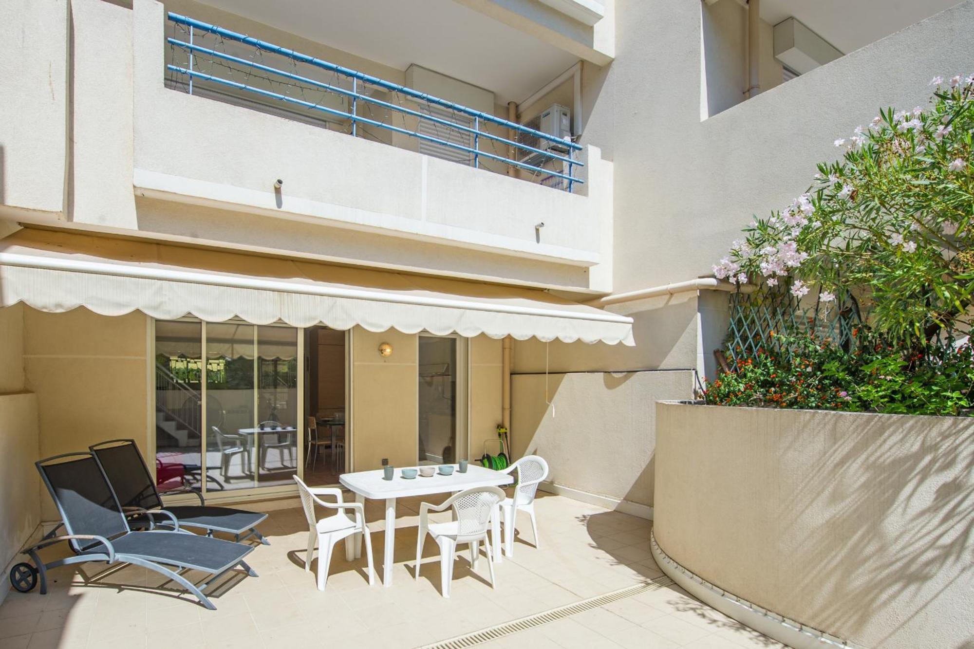 דירות מנטון L'Imperial, Terrasse מראה חיצוני תמונה